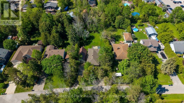 4 PARKSIDE AVENUE, Collingwood, Ontario, L9Y5P3