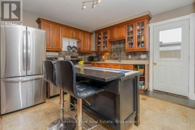 4 PARKSIDE AVENUE Collingwood Ontario photo 8