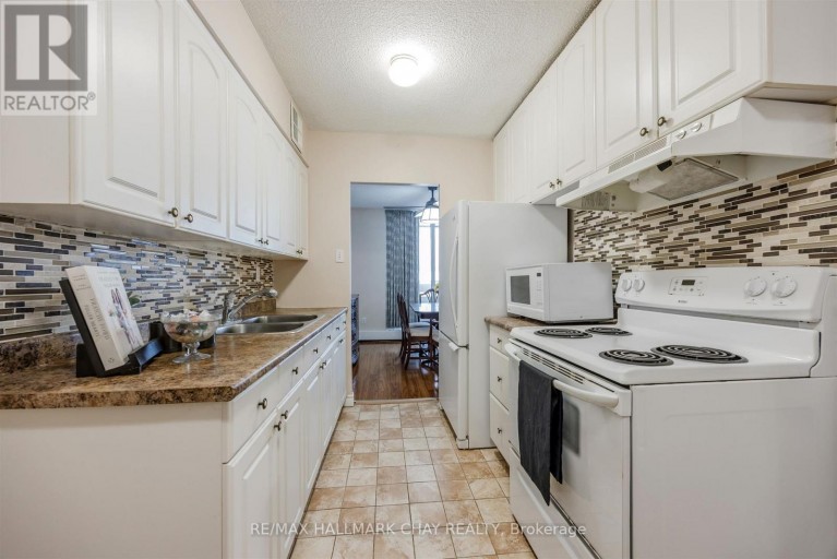 208 - 1210 RADOM STREET, Pickering (Bay Ridges), Ontario, L1W2Z3