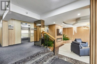 208 - 1210 RADOM STREET Pickering (Bay Ridges) Ontario photo 2