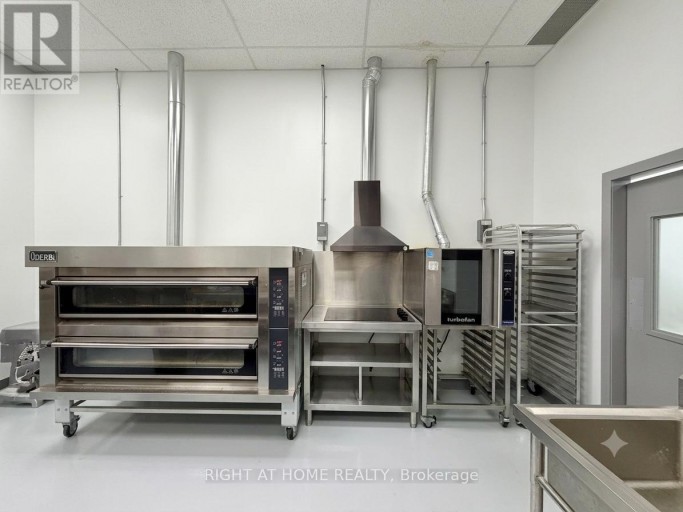 A17 - 1550 16TH AVENUE, Richmond Hill (Headford Business Park), Ontario, L4B3K9