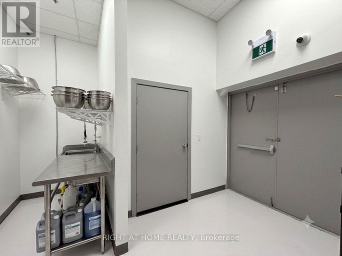 A17 - 1550 16TH AVENUE, Richmond Hill (Headford Business Park), Ontario, L4B3K9