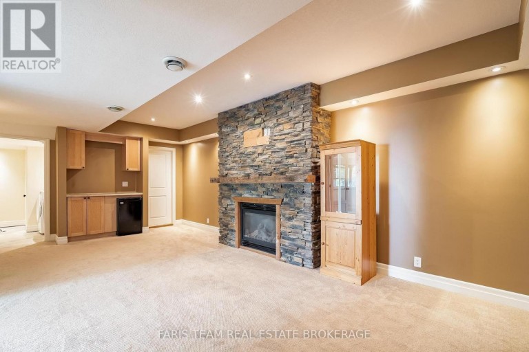 1858 WOODS BAY ROAD, Severn, Ontario, L3V0V7