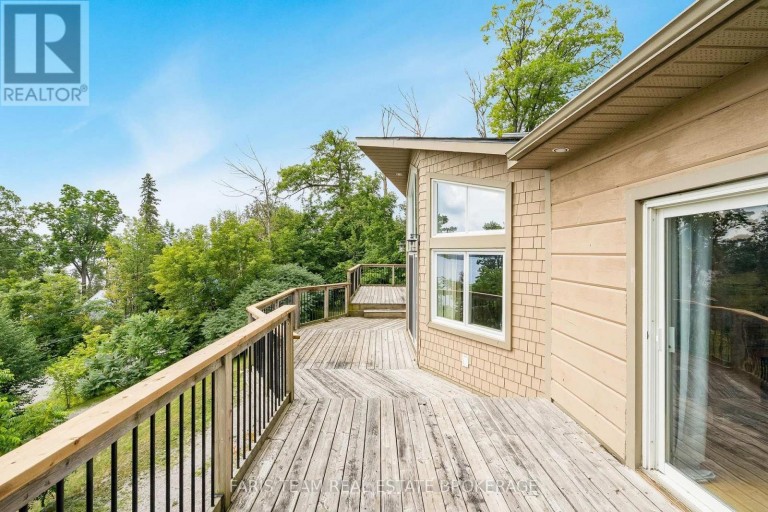 1858 WOODS BAY ROAD, Severn, Ontario, L3V0V7