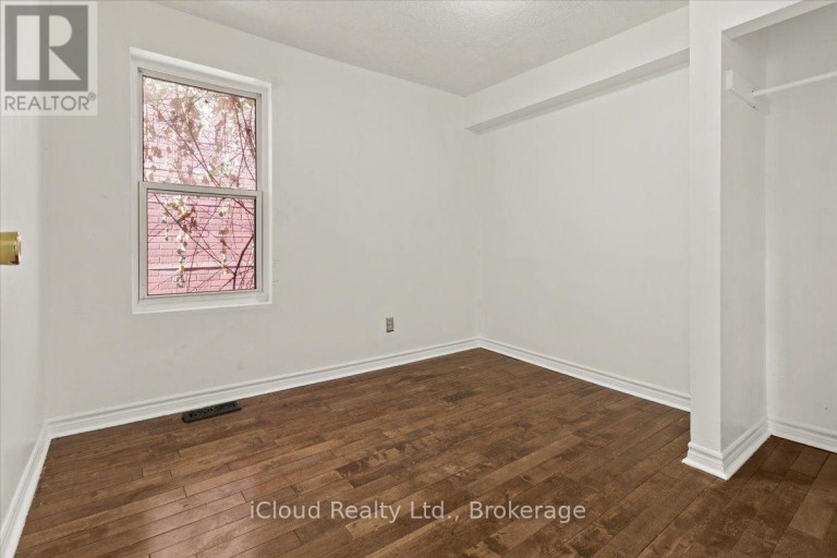 29 BIGGAR AVENUE, Hamilton (Industrial Sector), Ontario, L8L3Z3
