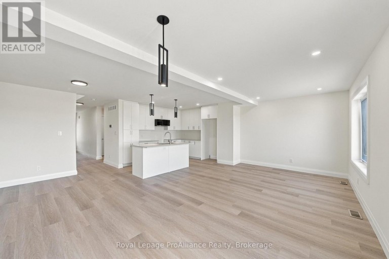8 AMBROSIA WAY, Brighton, Ontario, K0K1H0
