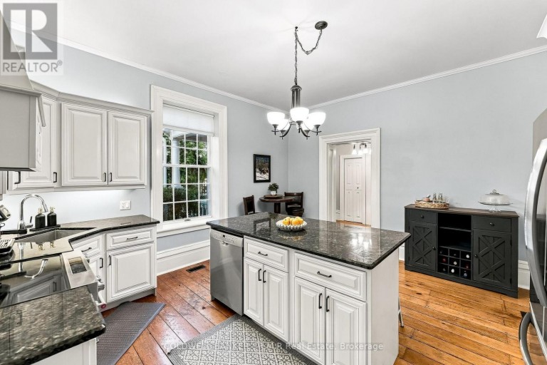 28 UNIVERSITY AVENUE W, Cobourg, Ontario, K9A2G5