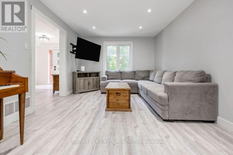1844 OAKWOOD ROAD, Innisfil, Ontario, L9S2W1