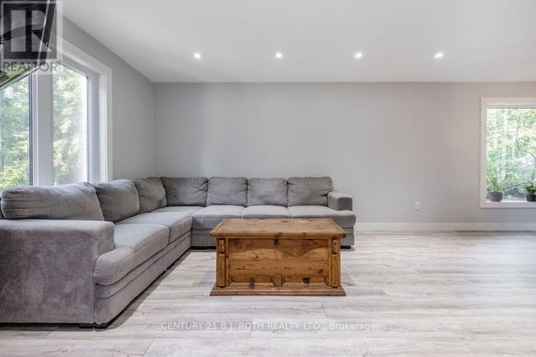 1844 OAKWOOD ROAD, Innisfil, Ontario, L9S2W1