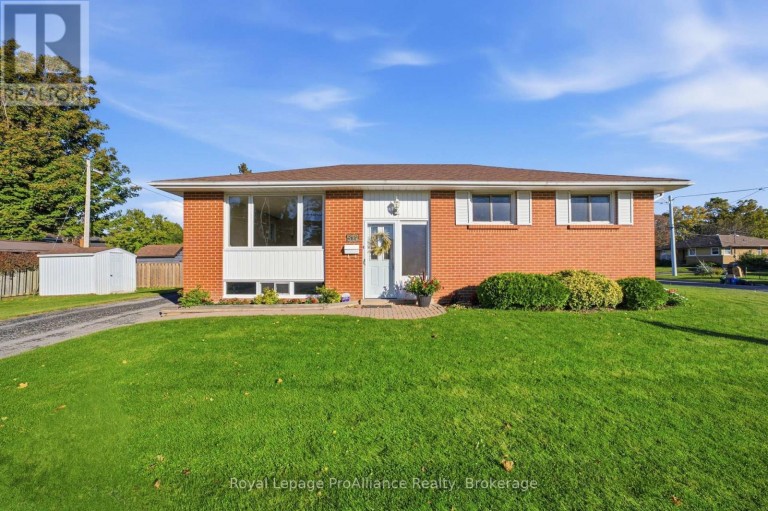 572 ELIZABETH STREET, Cobourg, Ontario, K9A2A2
