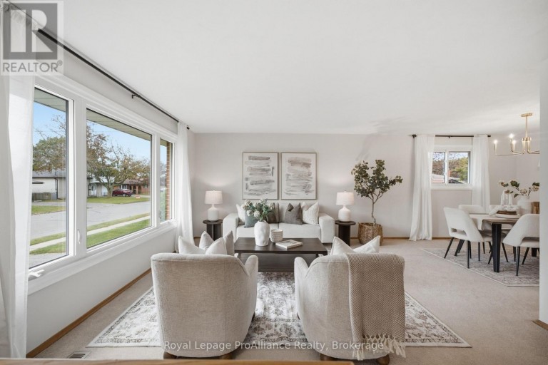 572 ELIZABETH STREET, Cobourg, Ontario, K9A2A2