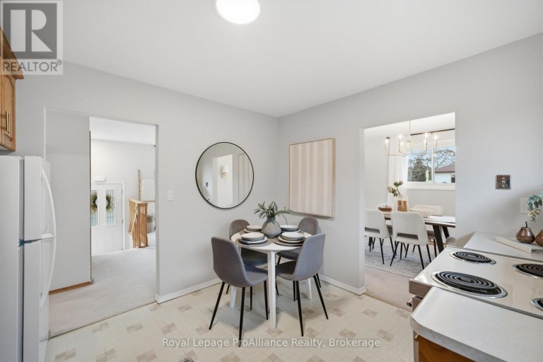 572 ELIZABETH STREET, Cobourg, Ontario, K9A2A2