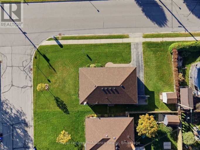 572 ELIZABETH STREET, Cobourg, Ontario, K9A2A2