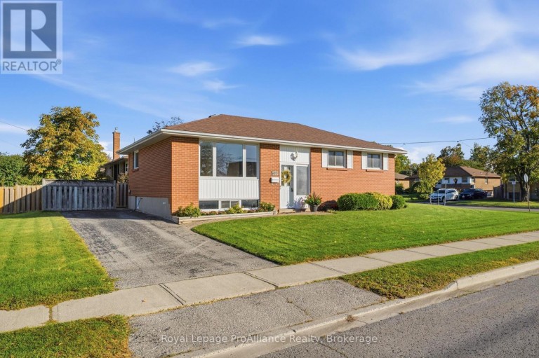 572 ELIZABETH STREET, Cobourg, Ontario, K9A2A2