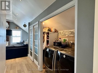 29 CRESCENT STREET Peterborough (Town Ward 3) Ontario photo 17