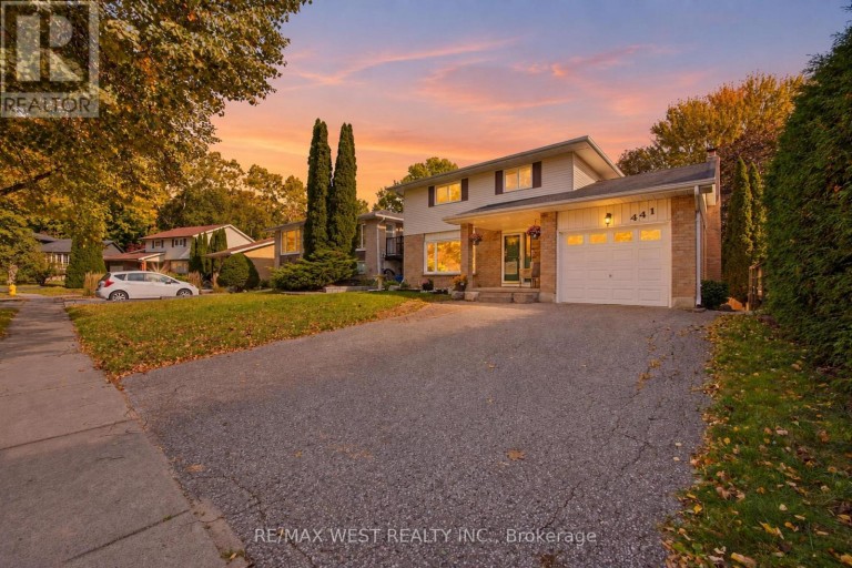441 PADDINGTON CRESCENT, Oshawa (Centennial), Ontario, L1G7P3
