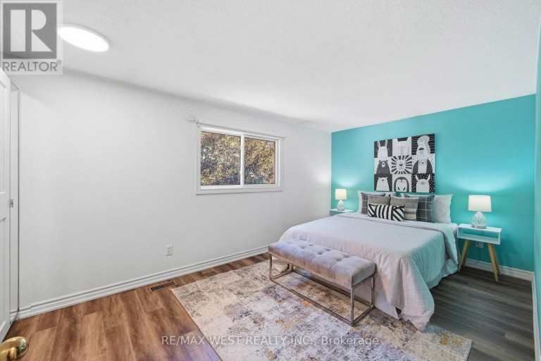 441 PADDINGTON CRESCENT, Oshawa (Centennial), Ontario, L1G7P3