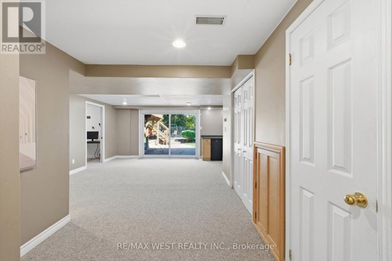 441 PADDINGTON CRESCENT, Oshawa (Centennial), Ontario, L1G7P3