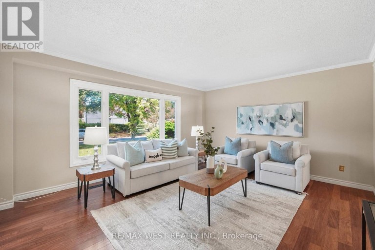 441 PADDINGTON CRESCENT, Oshawa (Centennial), Ontario, L1G7P3