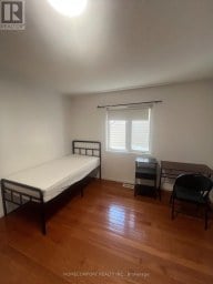 306 COOK ROAD Toronto (York University Heights) Ontario photo 3