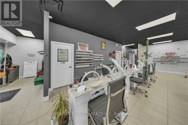 8 - 370 EASTBRIDGE BOULEVARD Waterloo Ontario photo 13