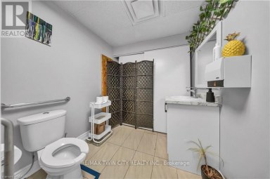 8 - 370 EASTBRIDGE BOULEVARD Waterloo Ontario photo 26