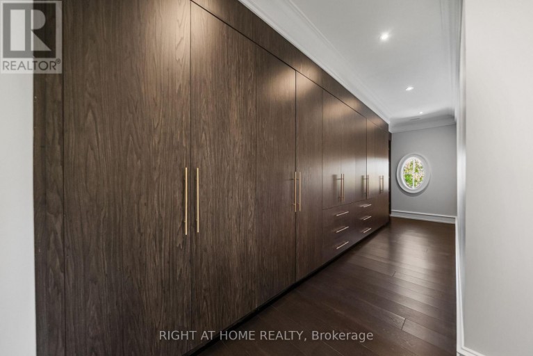 16 SIRONA'S LANE, Aurora (Bayview Southeast), Ontario, L4G7Y7