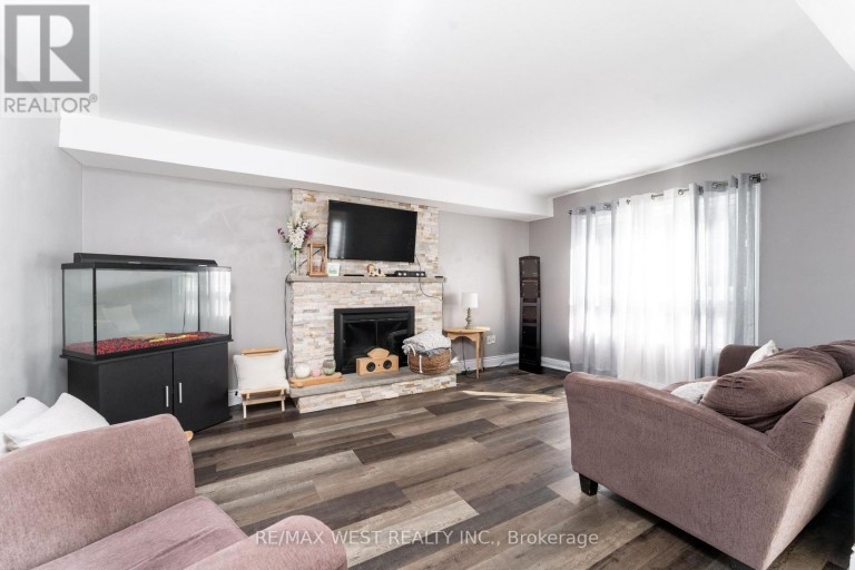 19 MOORE PLACE, Barrie (Letitia Heights), Ontario, L4N6N6