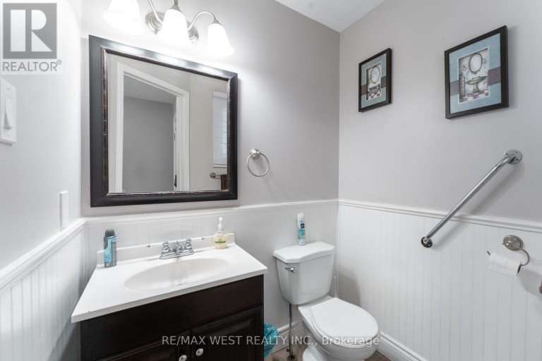 19 MOORE PLACE, Barrie (Letitia Heights), Ontario, L4N6N6