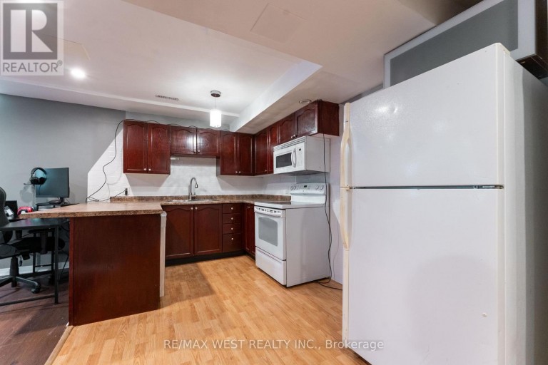 19 MOORE PLACE, Barrie (Letitia Heights), Ontario, L4N6N6