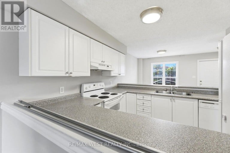 11 - 600 SARNIA ROAD, London North (North I), Ontario, N6G5M4