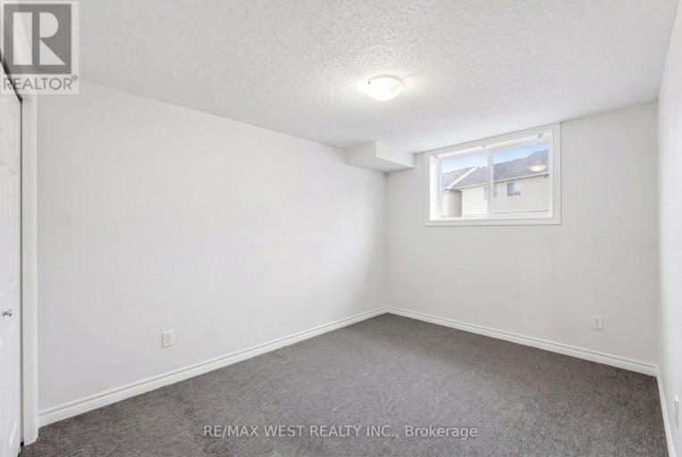 11 - 600 SARNIA ROAD, London North (North I), Ontario, N6G5M4