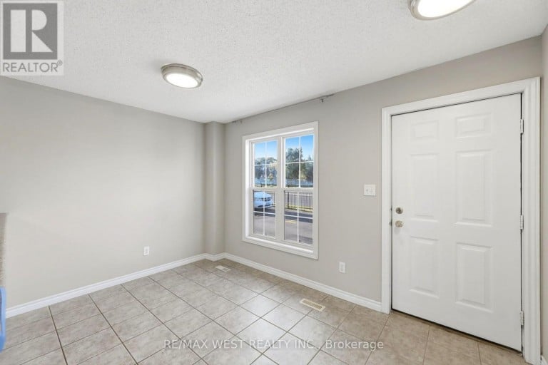 11 - 600 SARNIA ROAD, London North (North I), Ontario, N6G5M4