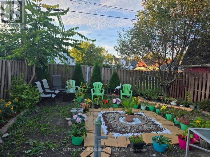 1648 LAING STREET, Windsor, Ontario, N9B1M9