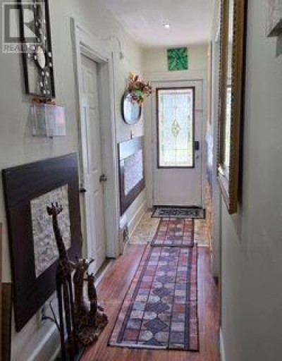 1648 LAING STREET, Windsor, Ontario, N9B1M9