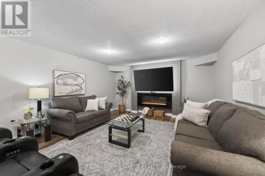 881 FOXCREEK ROAD London North (North S) Ontario photo 36