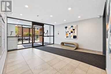 306 - 4062 LAWRENCE AVENUE E Toronto (West Hill) Ontario photo 2