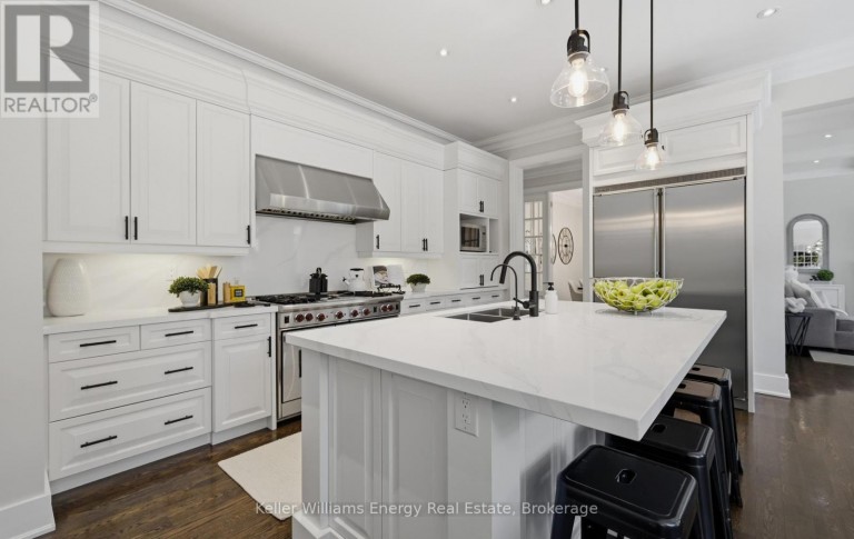 7 WOODINGTON COURT, Whitby (Brooklin), Ontario, L1M0C6