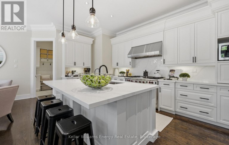 7 WOODINGTON COURT, Whitby (Brooklin), Ontario, L1M0C6