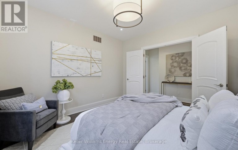 7 WOODINGTON COURT, Whitby (Brooklin), Ontario, L1M0C6