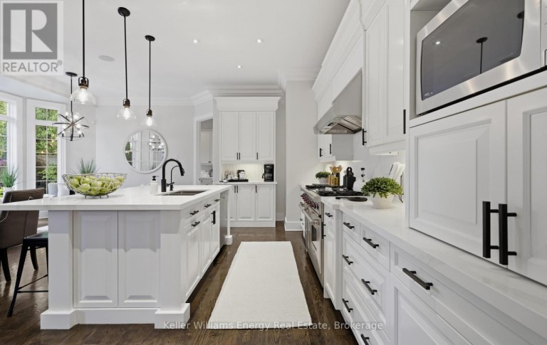 7 WOODINGTON COURT, Whitby (Brooklin), Ontario, L1M0C6