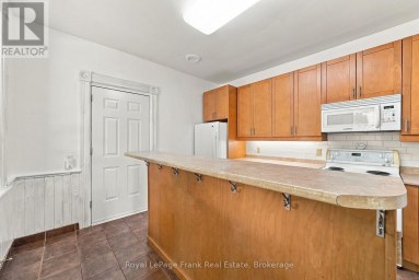 492 HOPKINS AVENUE Peterborough Ontario photo 23