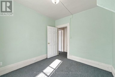 492 HOPKINS AVENUE Peterborough Ontario photo 28
