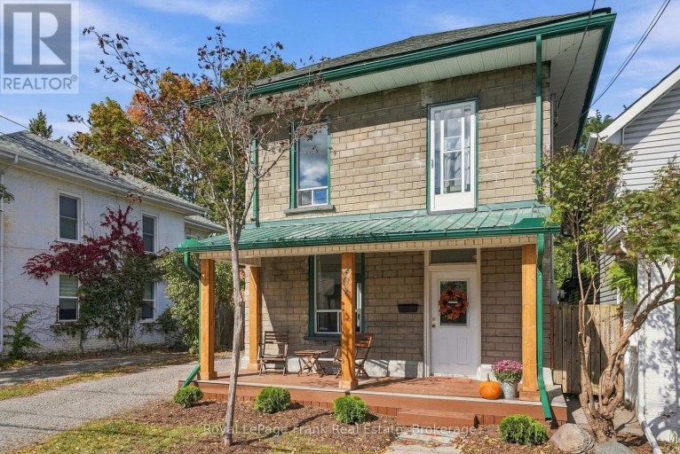 492 HOPKINS AVENUE, Peterborough, Ontario, K9H2R8