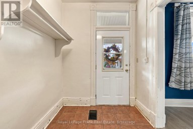 492 HOPKINS AVENUE Peterborough Ontario photo 9