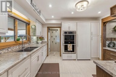 70 BRENTWOOD CRESCENT London North (North J) Ontario photo 14