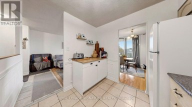 402 - 454 CENTRE STREET S Oshawa (Central) Ontario photo 14