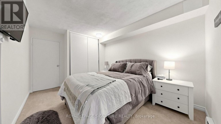 402 - 454 CENTRE STREET S, Oshawa (Central), Ontario, L1H4C2