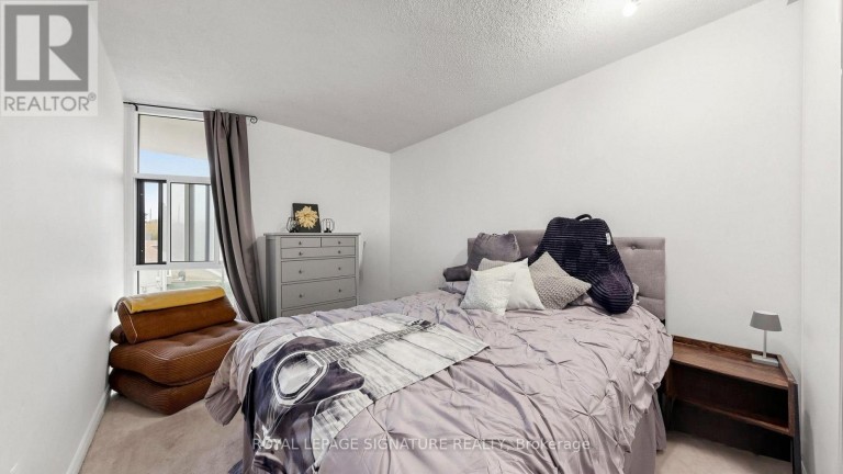 402 - 454 CENTRE STREET S, Oshawa (Central), Ontario, L1H4C2