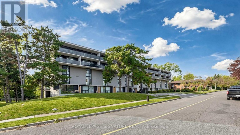 402 - 454 CENTRE STREET S, Oshawa (Central), Ontario, L1H4C2